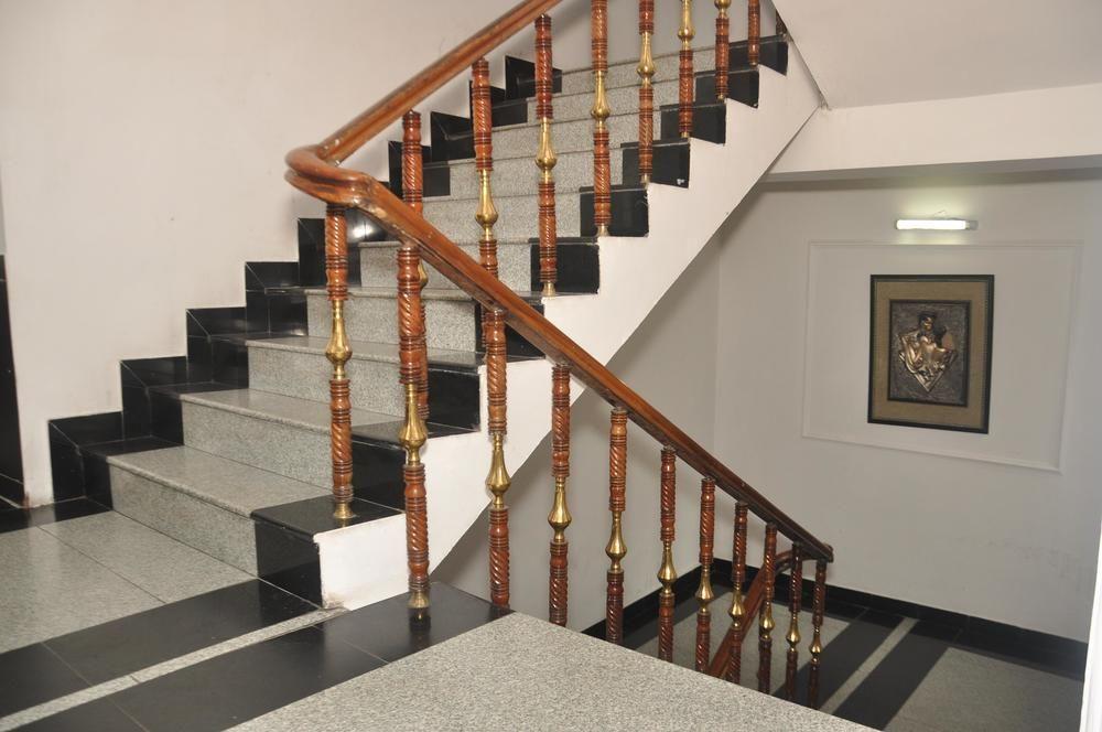Hotel Aachman Regency シムラー エクステリア 写真